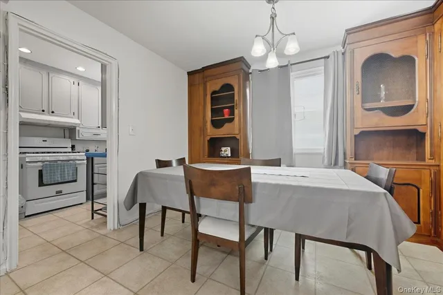 $385,000 | 218-03 68th Avenue, Unit 1 | Oakland Gardens