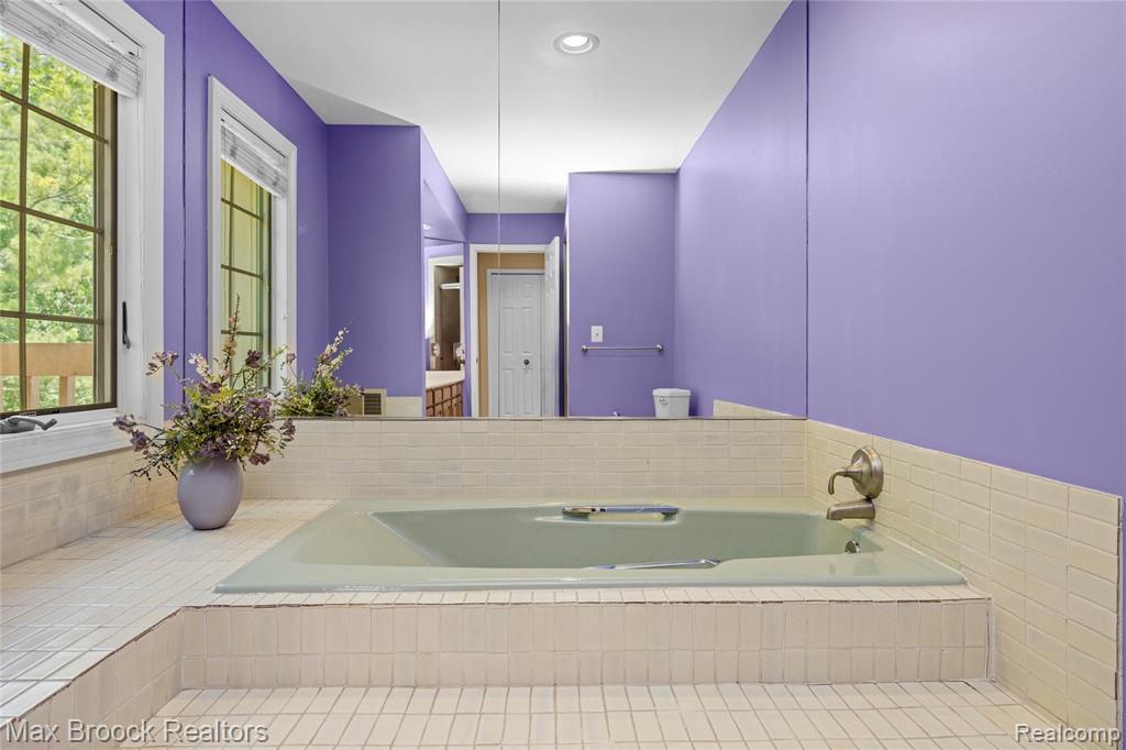 31223 Country Ridge Circle Farmington Hills, MI 48331 - Photo 50 of 62