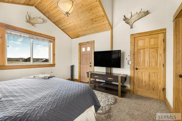 $1,295,000 | 3488 Arrange Peak Court, Island Park, ID 83429