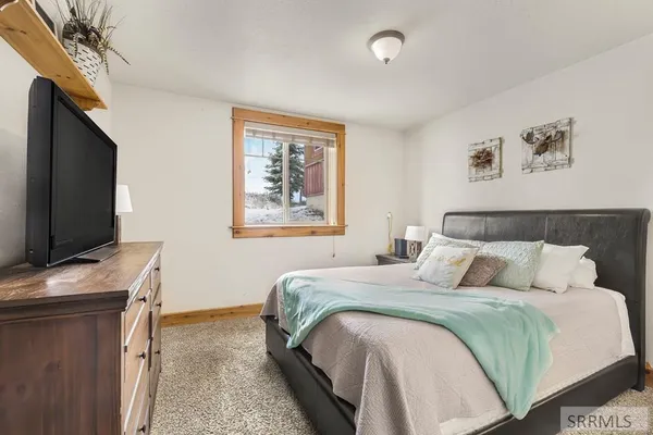 $1,295,000 | 3488 Arrange Peak Court, Island Park, ID 83429