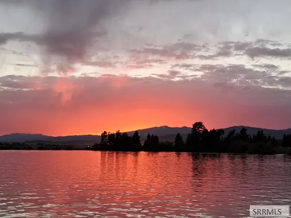 $1,295,000 | 3488 Arrange Peak Court, Island Park, ID 83429