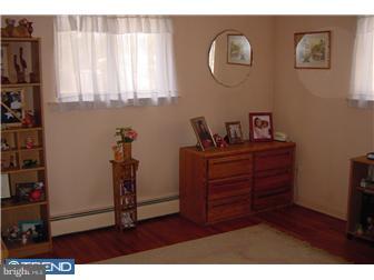 220 New Road Horsham, PA 19044 - Photo 7 of 7 Bedroom 3
