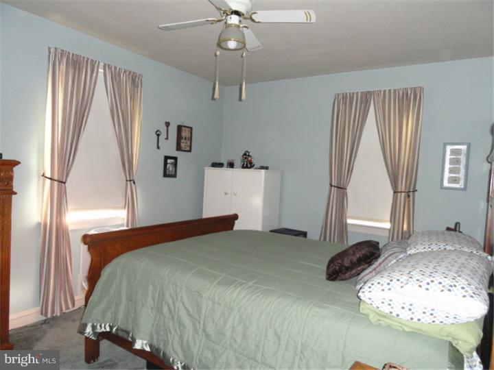 439 Tasker Avenue Folsom, PA 19033 - Photo 15 of 25 Gallery Image 15