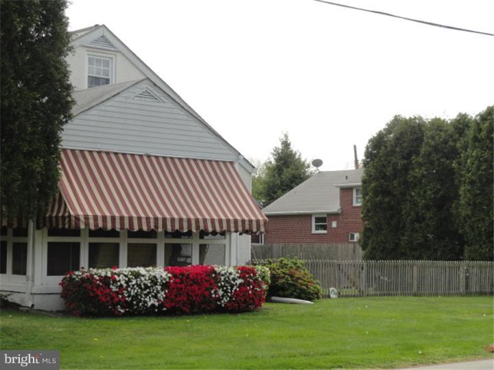 439 Tasker Avenue Folsom, PA 19033 - Photo 3 of 25 Gallery Image 3