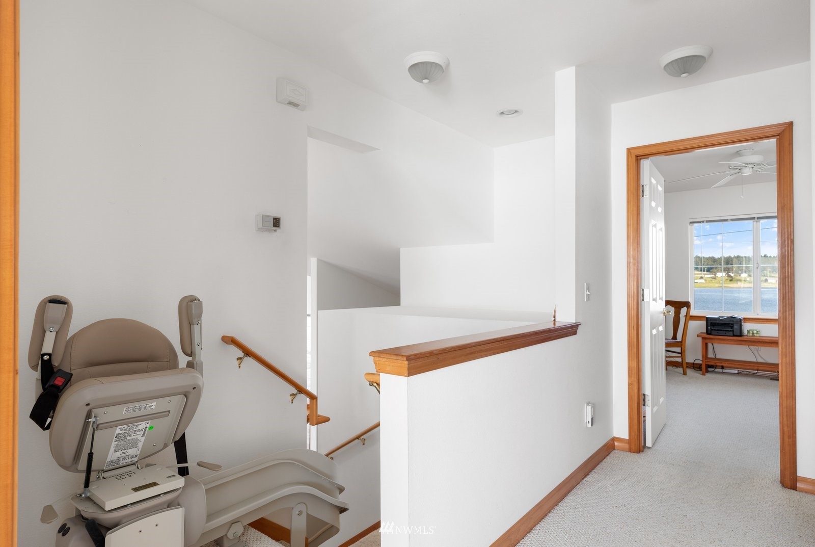 2585 West Beach Road Oak Harbor, WA 98277 - Photo 24 of 38