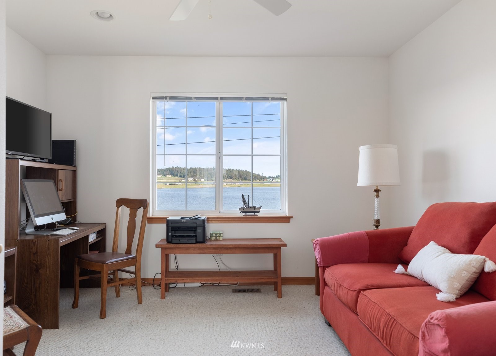 2585 West Beach Road Oak Harbor, WA 98277 - Photo 30 of 38 a reading room with furniture and a window