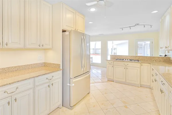 $459,000 | 34 West Dansby Drive, Galveston, TX 77551