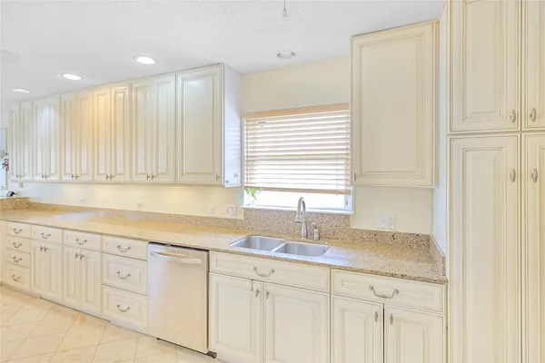 $459,000 | 34 West Dansby Drive, Galveston, TX 77551