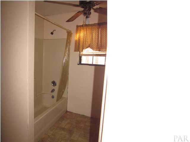 5044 Iva Road Jay, FL 32565 - Photo 3 of 16 BATHROOM
