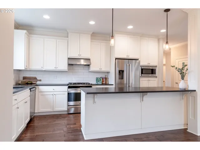 $889,000 | 1922 Northwest 114th Avenue, Portland, OR 97229