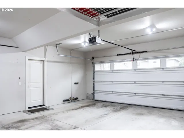 $889,000 | 1922 Northwest 114th Avenue, Portland, OR 97229