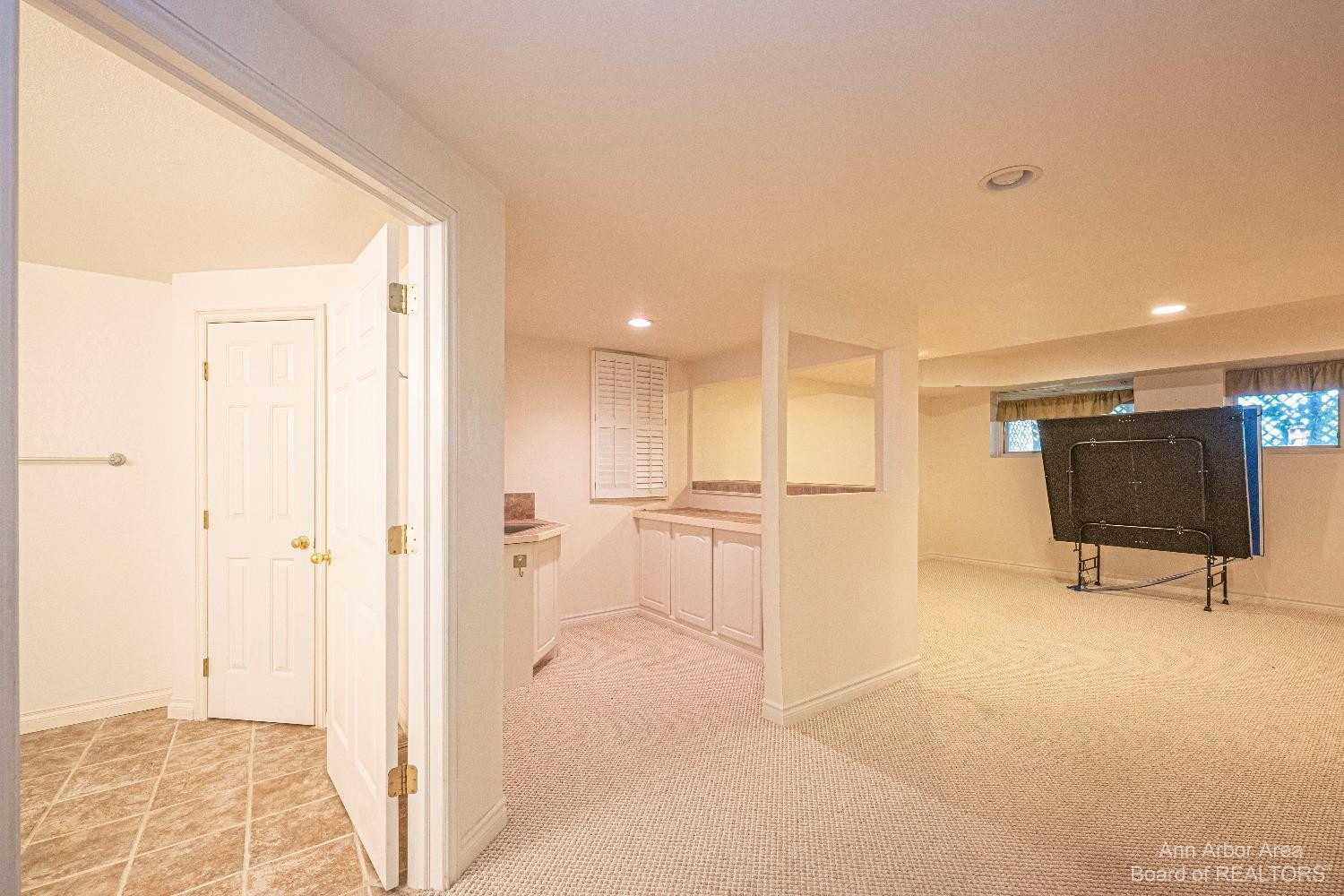 6176 Wilson Road Ann Arbor, MI 48108 - Photo 33 of 43 Photo 33