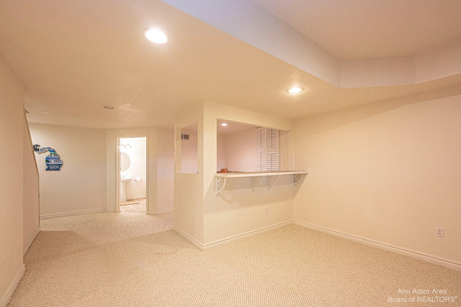 6176 Wilson Road Ann Arbor, MI 48108 - Photo 38 of 43 Photo 38