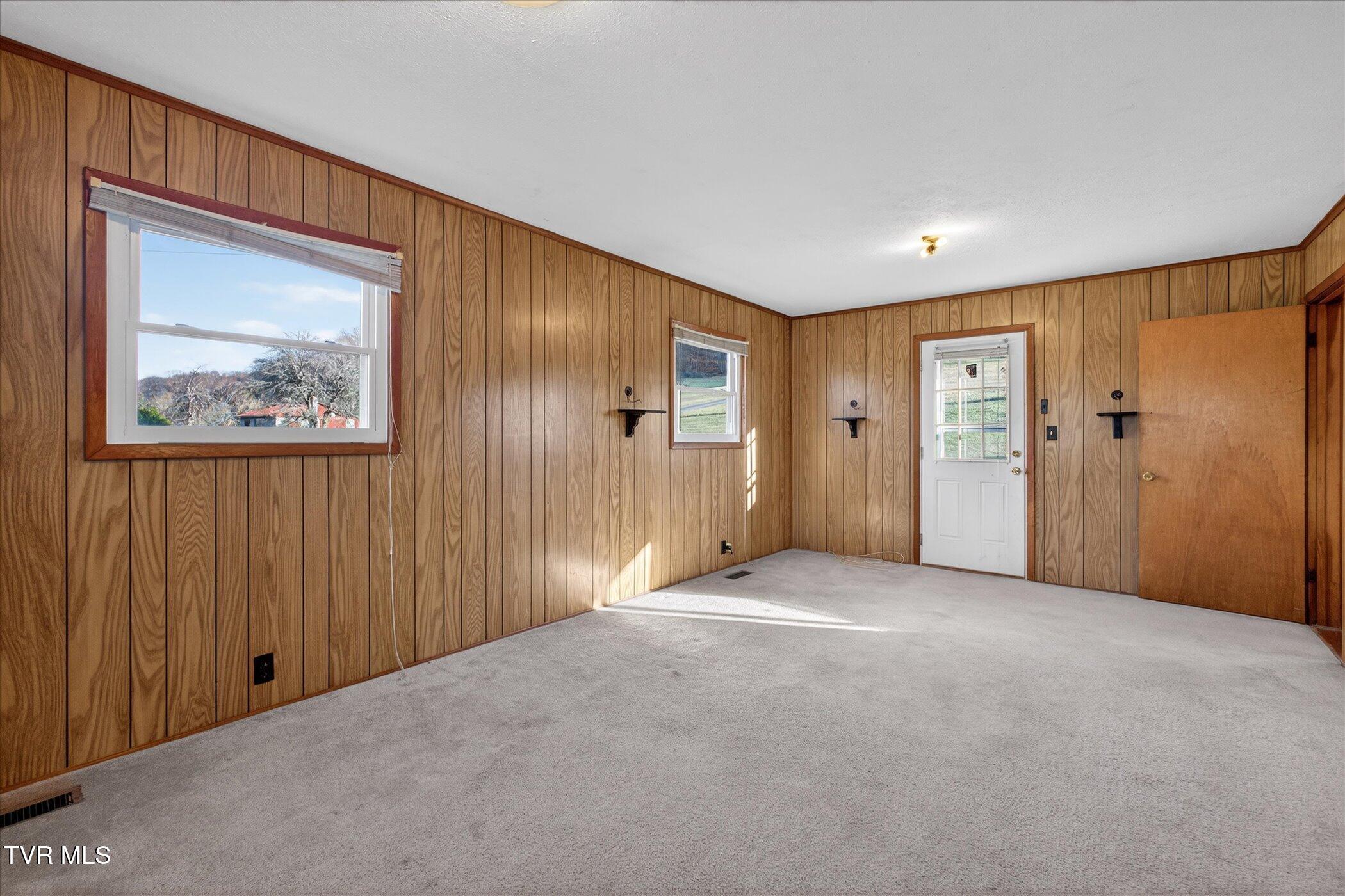 4488 Dishner Valley Road Bristol, VA 24202 - Photo 12 of 29 12-4488 Dishner Valley Rd Bristol-Window