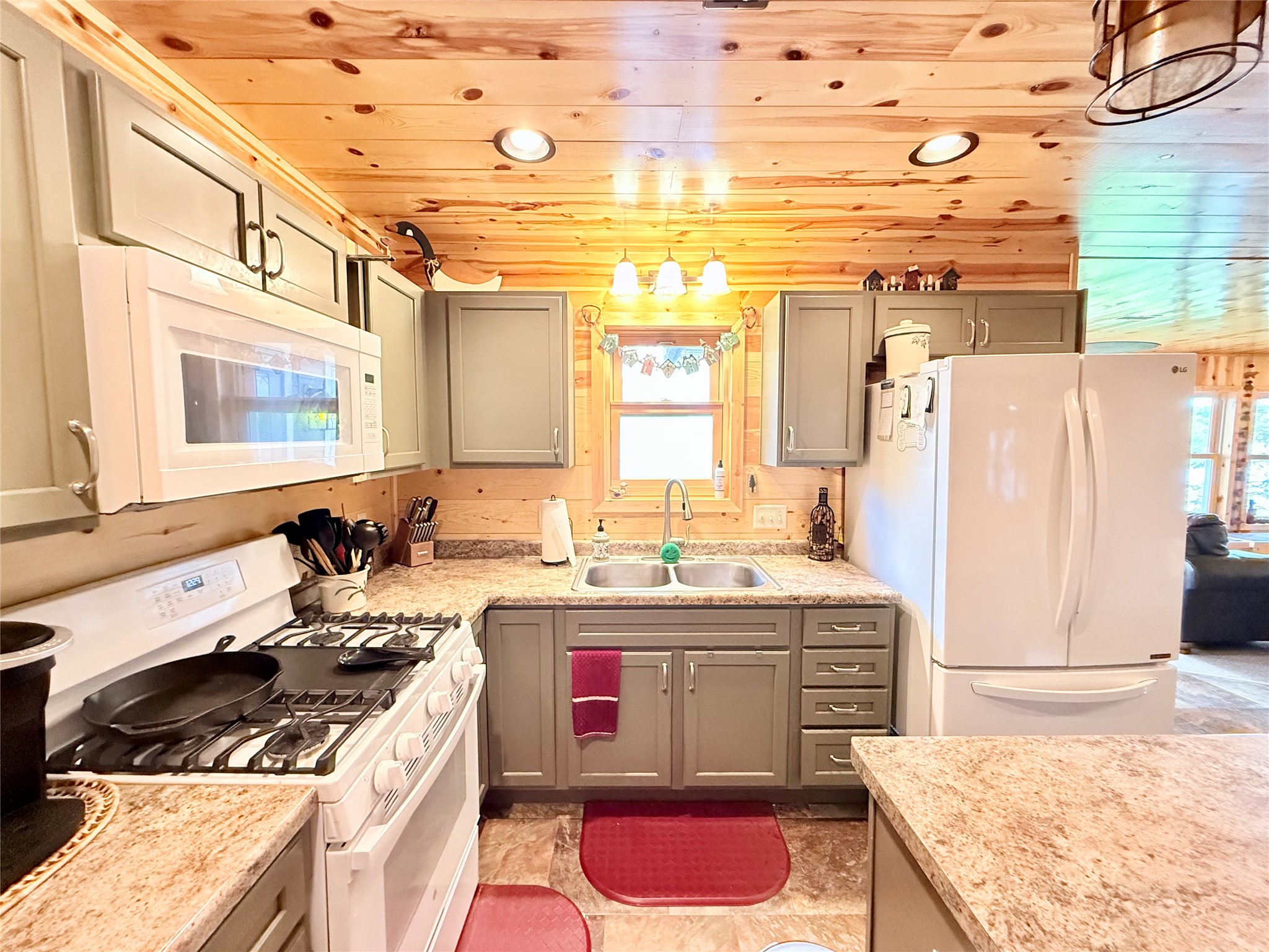 15249 Bills Road, Unit 5 Hayward, WI 54843 - Photo 12 of 38