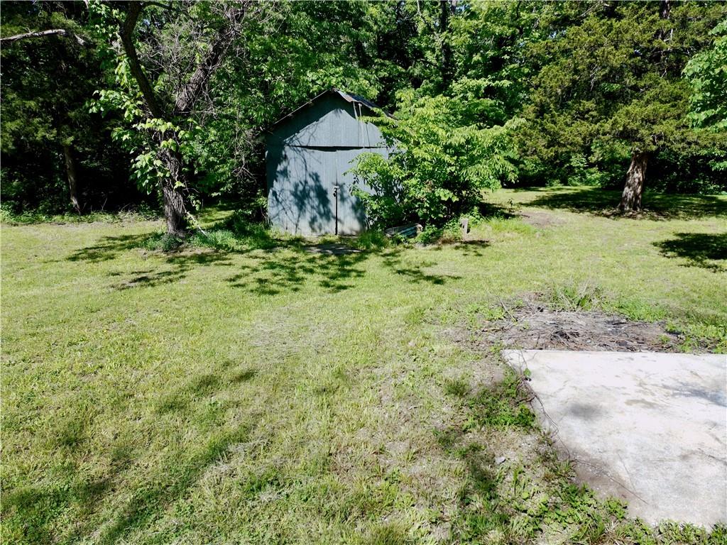 8360 Waverly Road De Soto, KS 66018 - Photo 23 of 42