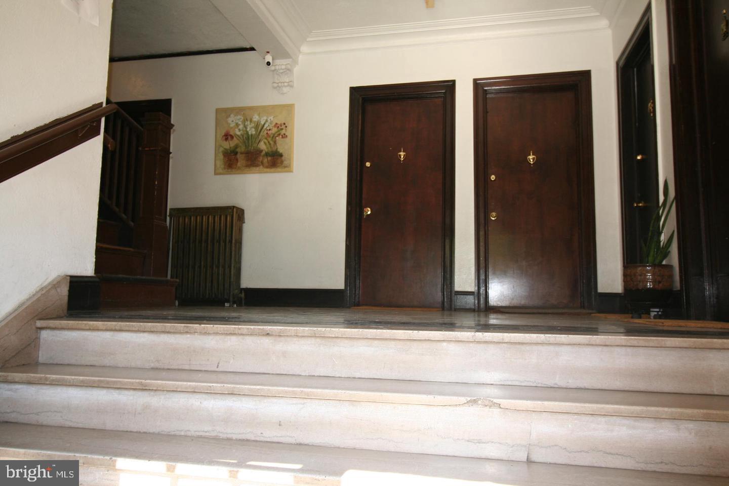 235 Emerson Street Northwest, Unit 104 Washington, DC 20011 - Photo 4 of 32