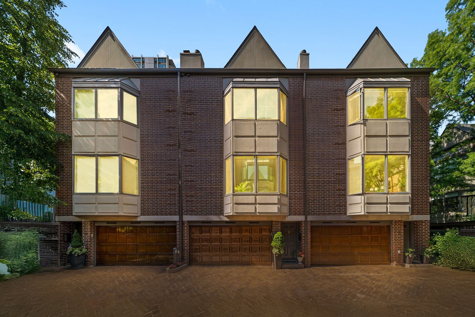 55 West Goethe Street, Unit 1222 Chicago, IL 60610 - Photo 42 of 43 a front view of a house