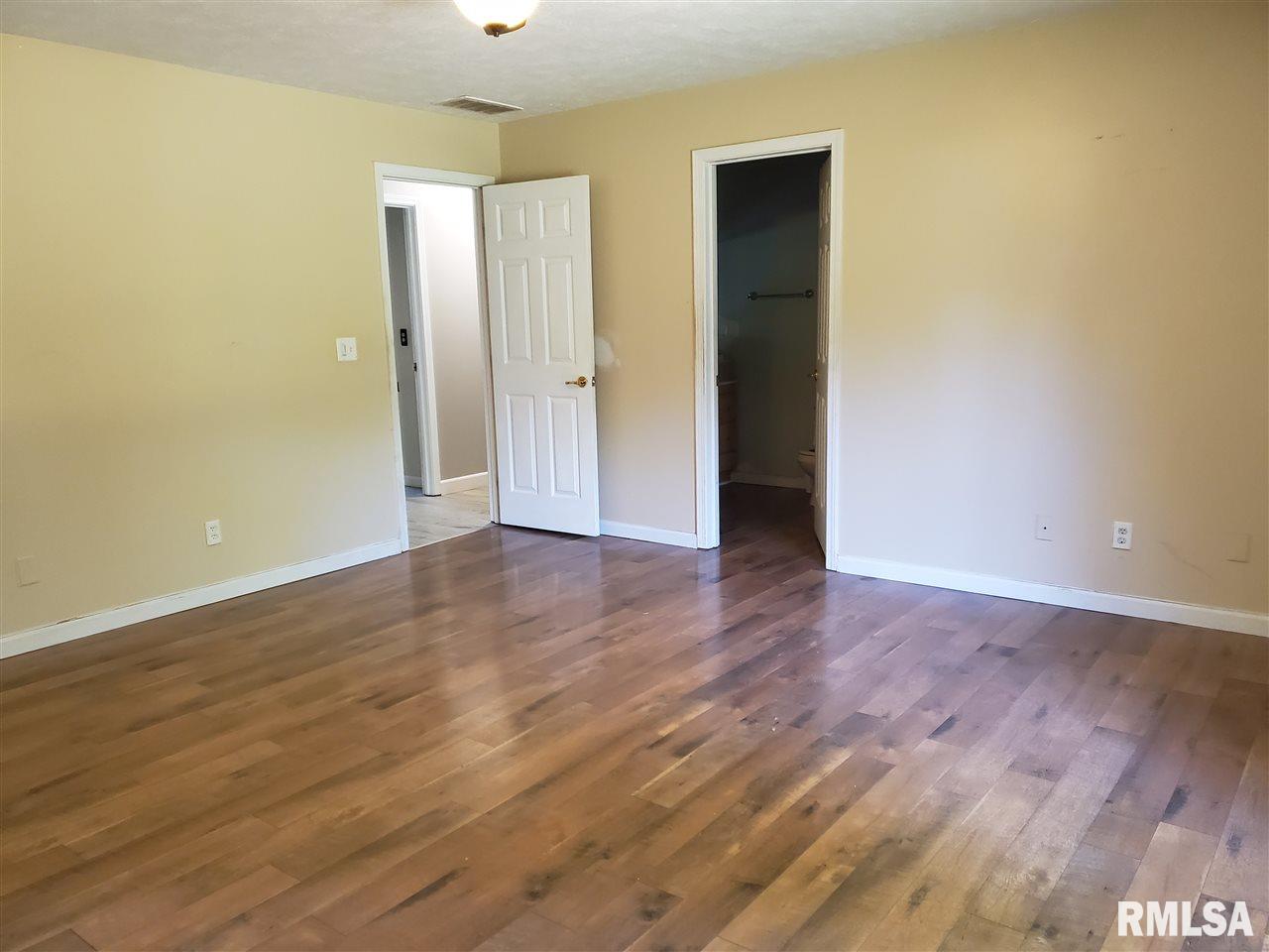 6055 Droege Road Rochester, IL 62563 - Photo 16 of 20