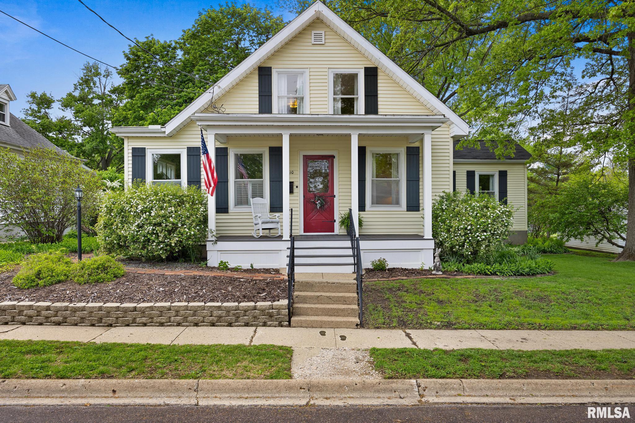 110 North Elm Street Washington, IL 61571 - Photo 1 of 43