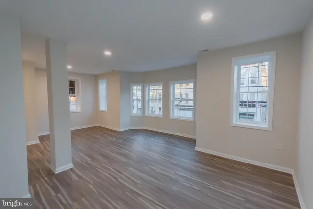 $1,725 | 215 West King Street, Unit B, Martinsburg, WV 25401