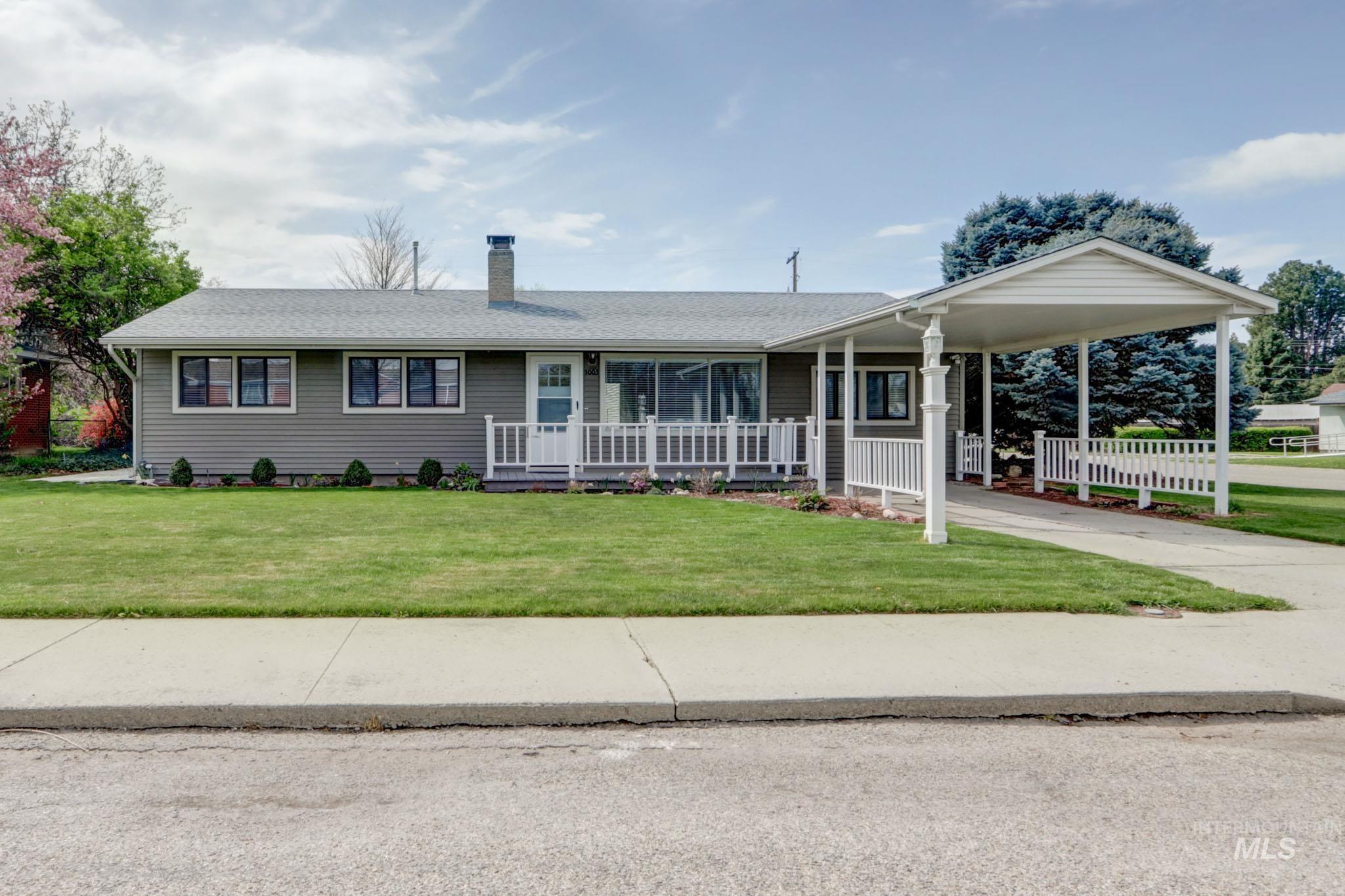 1003 East 3rd Street Emmett, ID 83617 - Photo 1 of 1