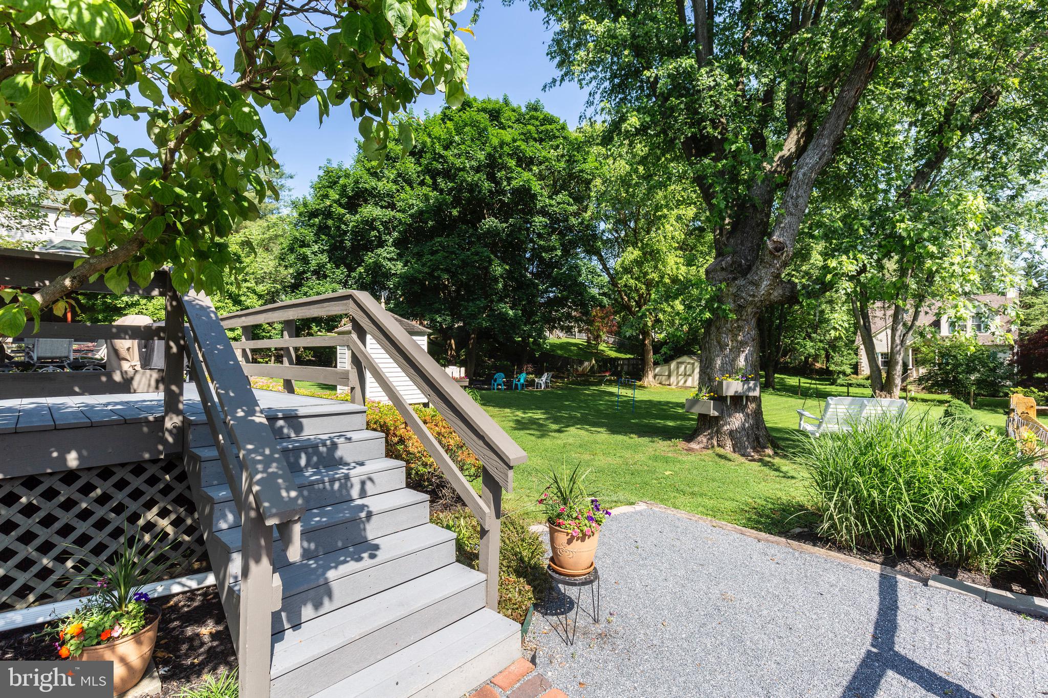 72 Ritters Lane Owings Mills, MD 21117 - Photo 28 of 109 Steps leading up to the back deck