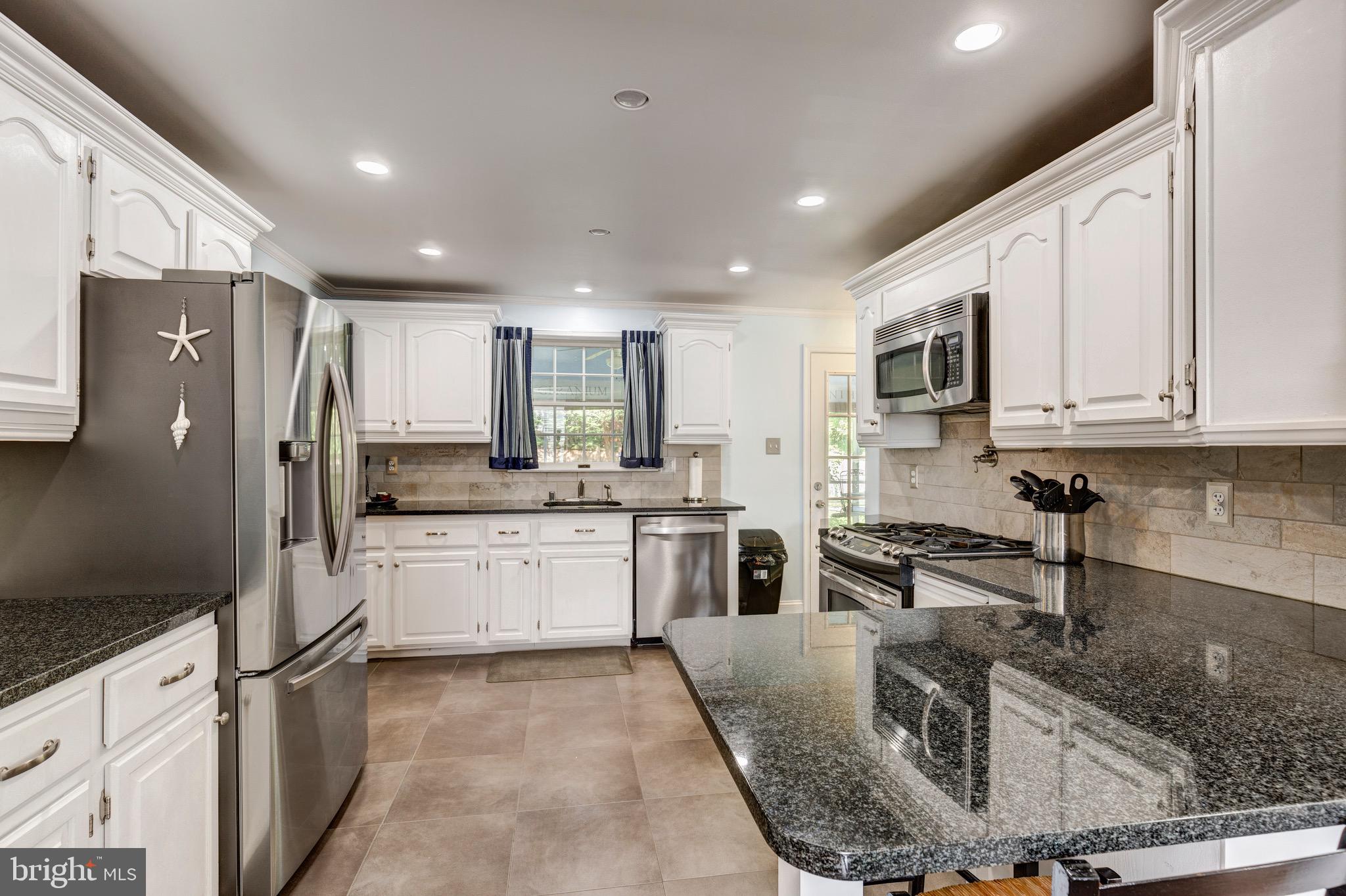 72 Ritters Lane Owings Mills, MD 21117 - Photo 54 of 109 Kitchen - Stainless appliances