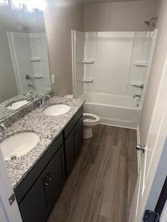 9158 Fuller Road, Unit 14 Chattanooga, TN 37421 - Photo 15 of 20 Full Bath Upstairs