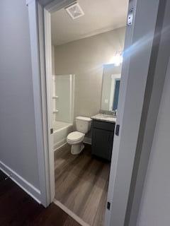 9158 Fuller Road, Unit 14 Chattanooga, TN 37421 - Photo 17 of 20 Main Floor Full Bath