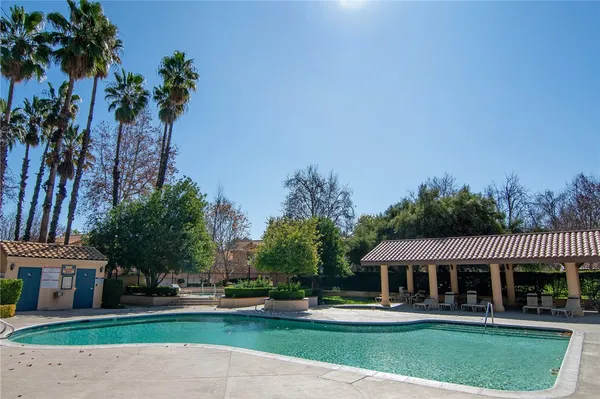 $515,000 | 25126 Steinbeck Avenue, Unit H, Stevenson Ranch, CA 91381