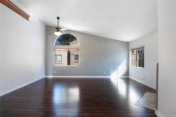 $515,000 | 25126 Steinbeck Avenue, Unit H, Stevenson Ranch, CA 91381