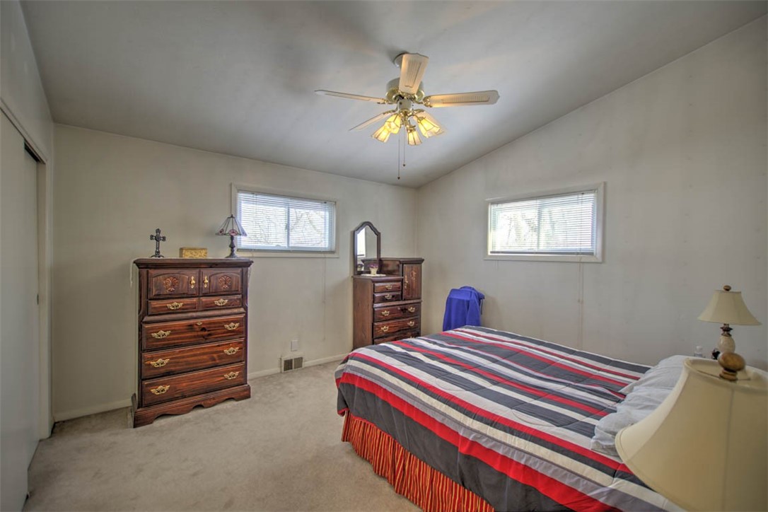 246 Southmoreland Place Decatur, IL 62521 - Photo 15 of 23 Gallery Image 15