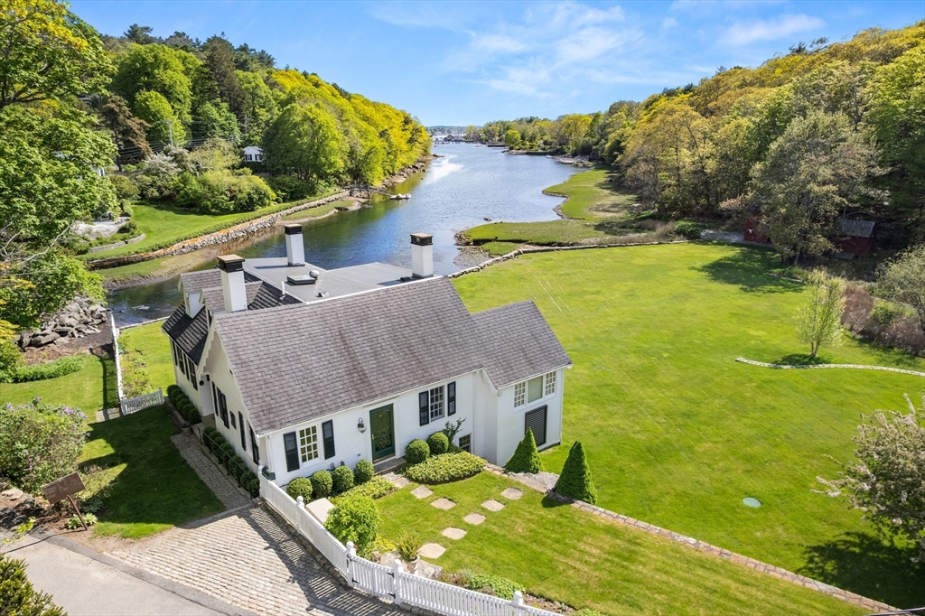 4 Lane Road Gloucester, MA 01930 - Photo 1 of 34