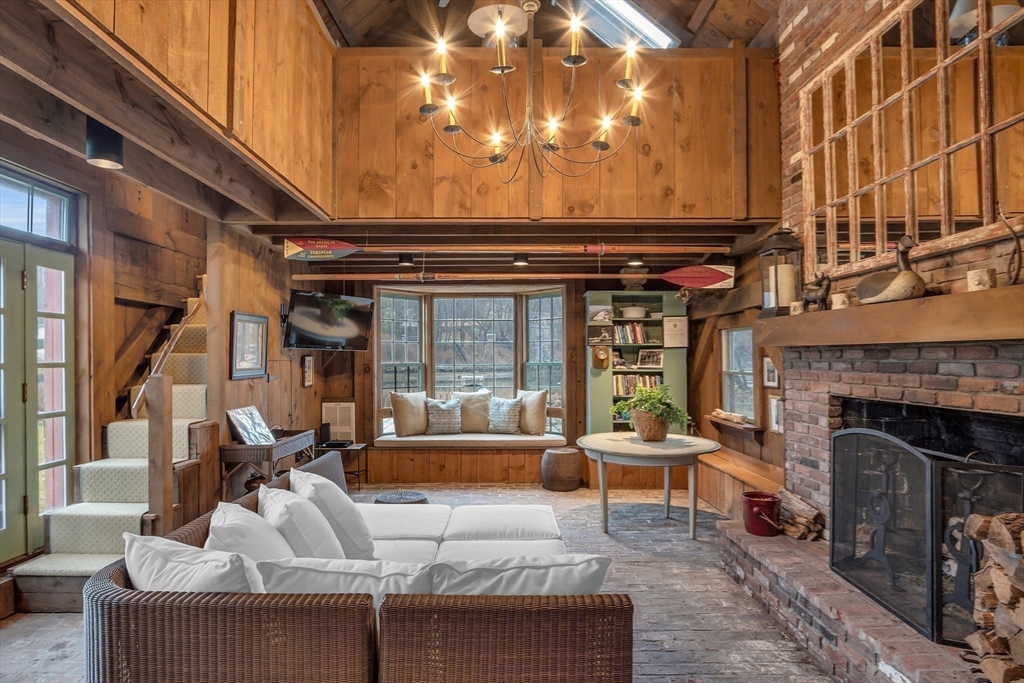 4 Lane Road Gloucester, MA 01930 - Photo 26 of 34