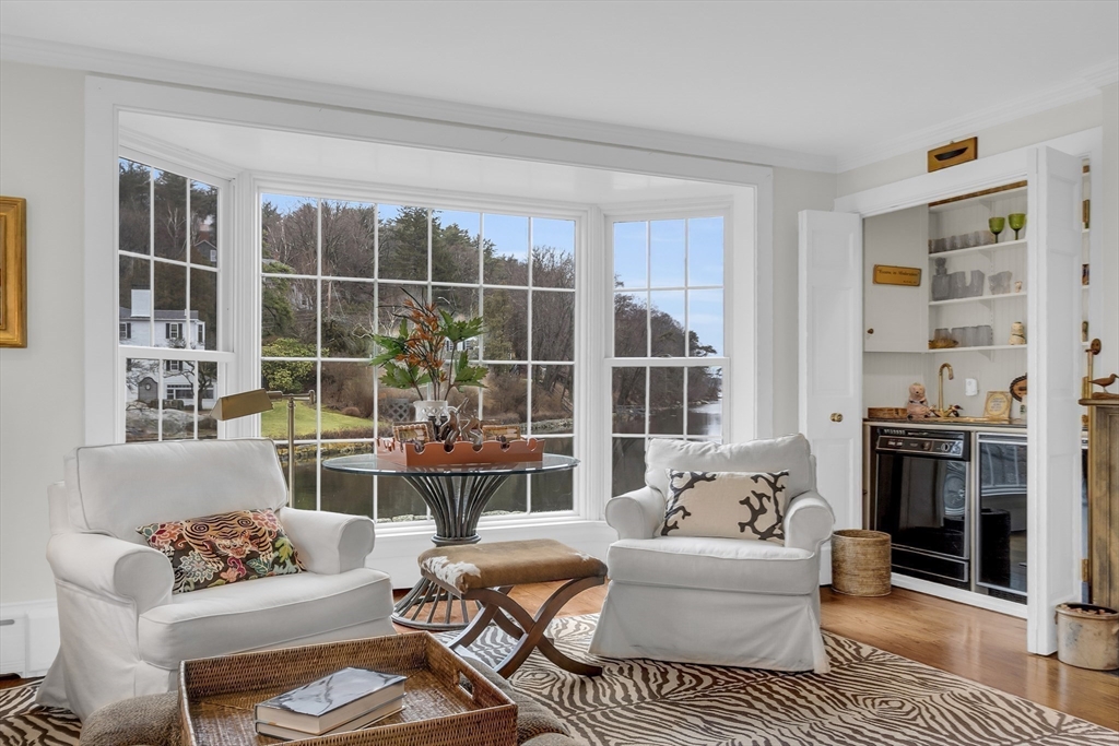 4 Lane Road Gloucester, MA 01930 - Photo 5 of 34