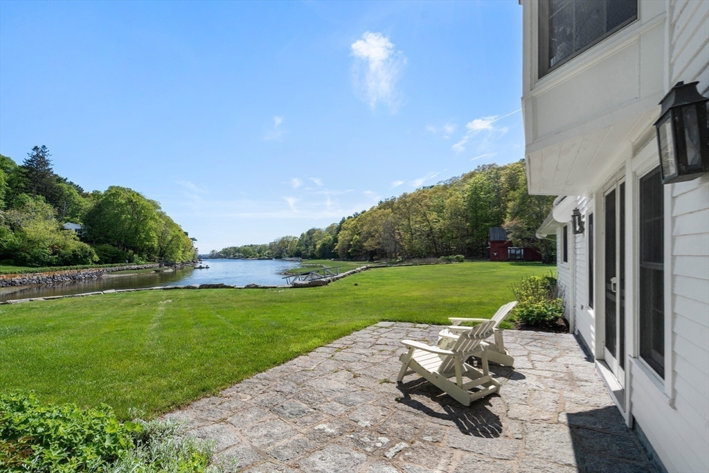 4 Lane Road Gloucester, MA 01930 - Photo 9 of 34