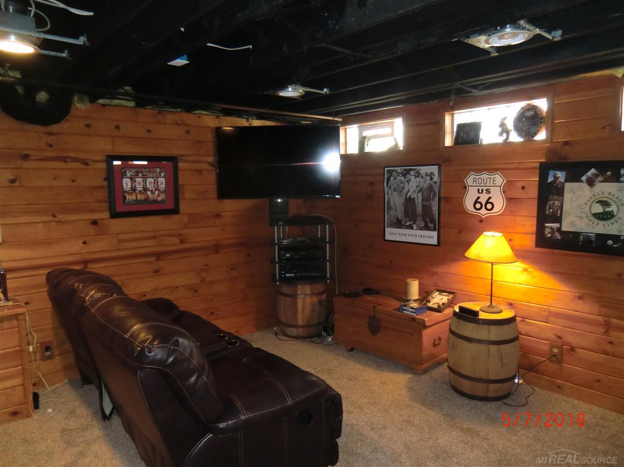 1390 East Fairview Lane Rochester, MI 48306 - Photo 26 of 29 31379171-25.JPG