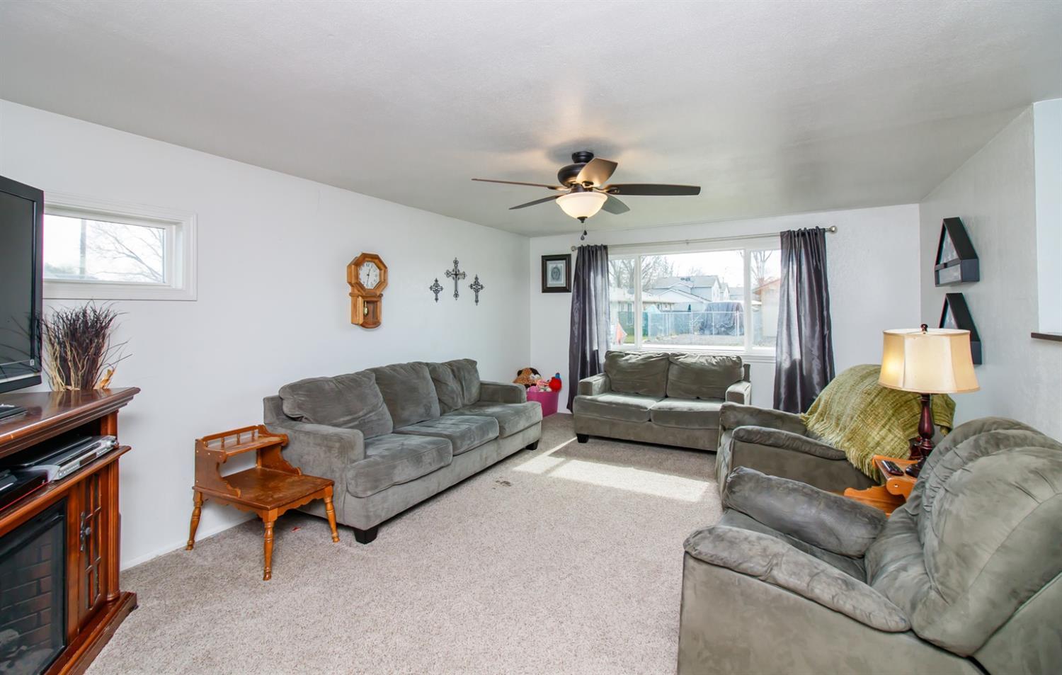 480 Elm Way Eagle Point, OR 97524 - Photo 9 of 26 Additional Photo