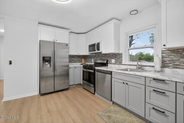 $279,900 | 1880 Broad Street, Schenectady, NY 12306