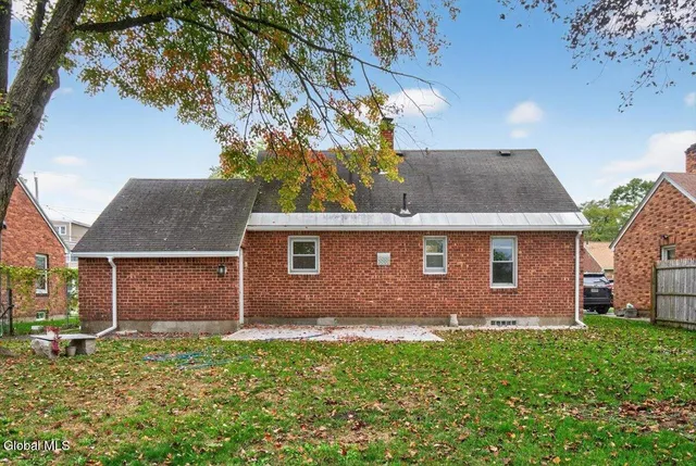 $279,900 | 1880 Broad Street, Schenectady, NY 12306