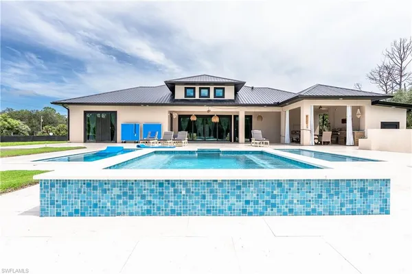 $1,390,000 | 300 Montura Avenue, Clewiston, FL 33440