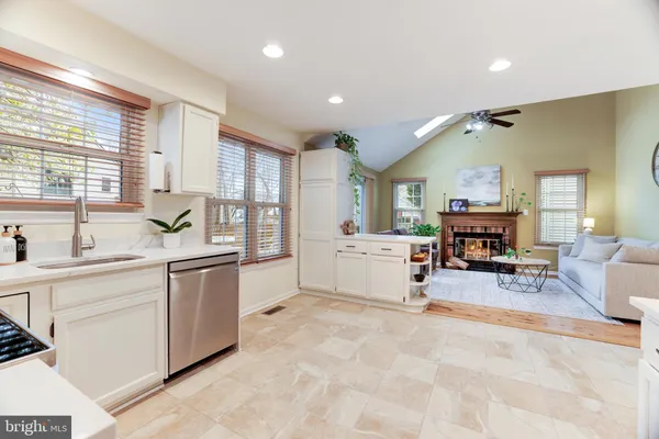 $3,600 | 22 Newland Court, Sterling, VA 20165