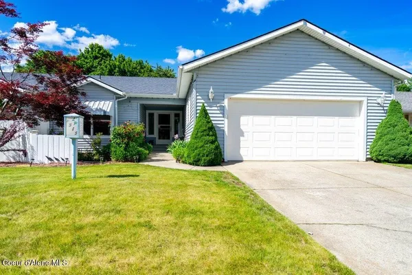 $475,000 | 1385 West Woodlawn Drive, Hayden, ID 83835