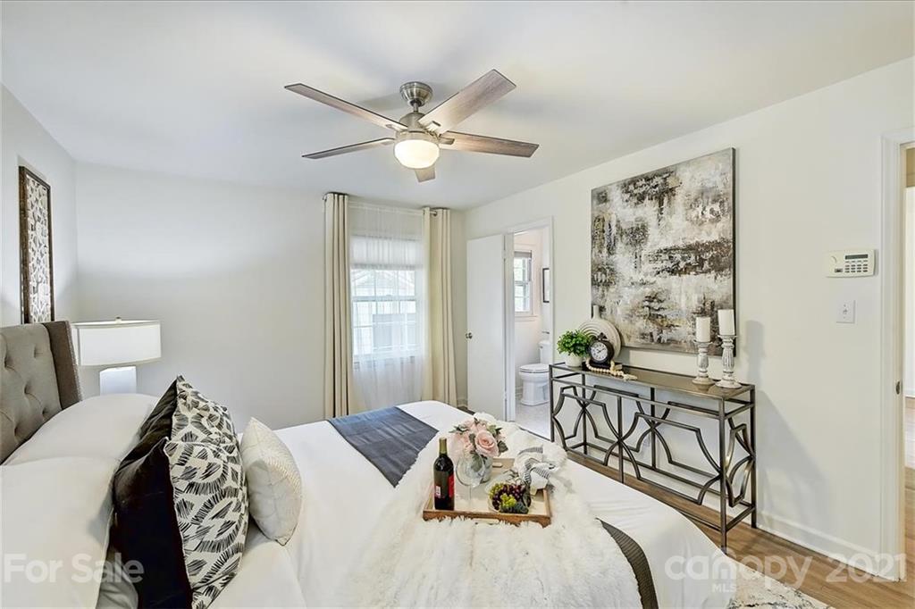 3623 Round Oak Road Charlotte, NC 28210 - Photo 16 of 34 Gallery Image 16