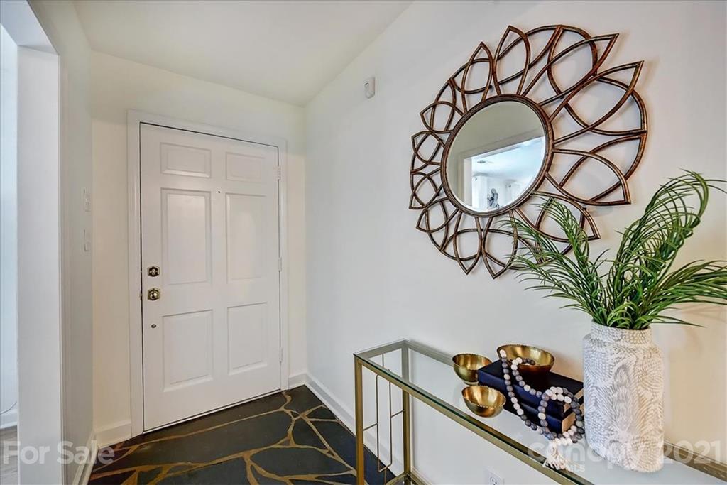 3623 Round Oak Road Charlotte, NC 28210 - Photo 3 of 34 Gallery Image 3