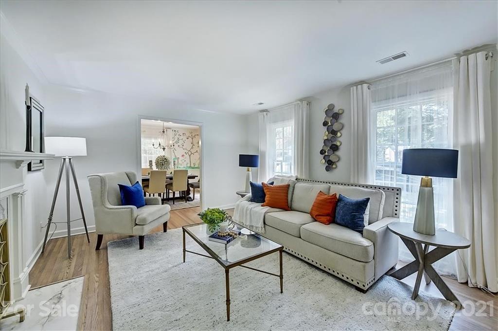 3623 Round Oak Road Charlotte, NC 28210 - Photo 5 of 34 Gallery Image 5