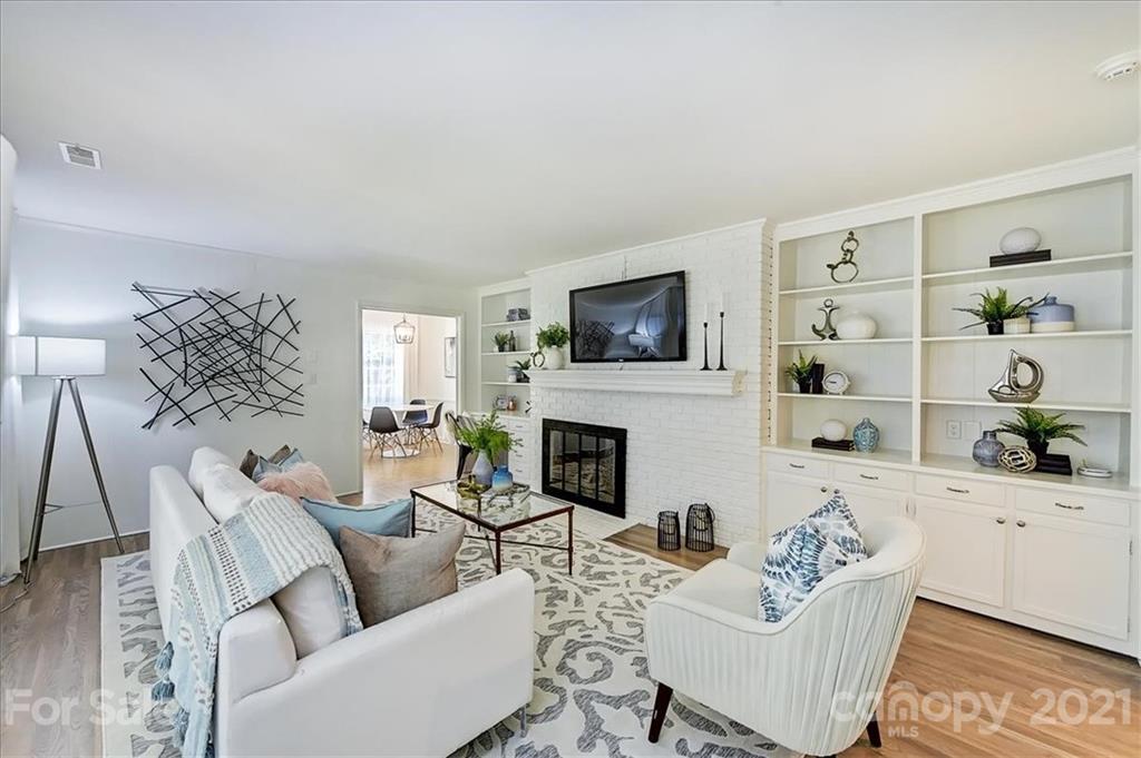 3623 Round Oak Road Charlotte, NC 28210 - Photo 8 of 34 Gallery Image 8