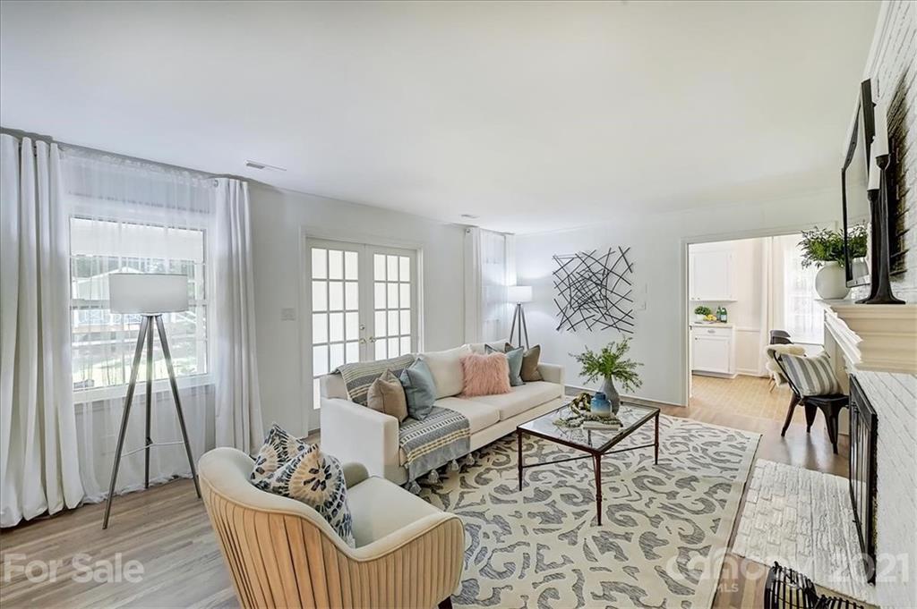 3623 Round Oak Road Charlotte, NC 28210 - Photo 9 of 34 Gallery Image 9