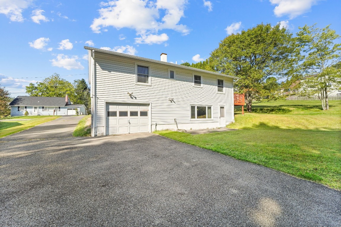 1124 Frost Road Endicott, NY 13760 - Photo 13 of 34 Gallery Image 13